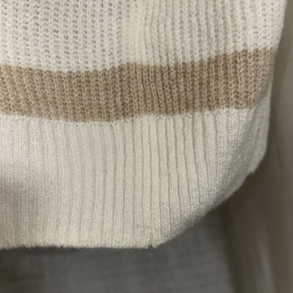 AE Whoa So Soft Crewneck Relaxed Knit Cream Tan Stripe Sweater - Picture 14 of 16